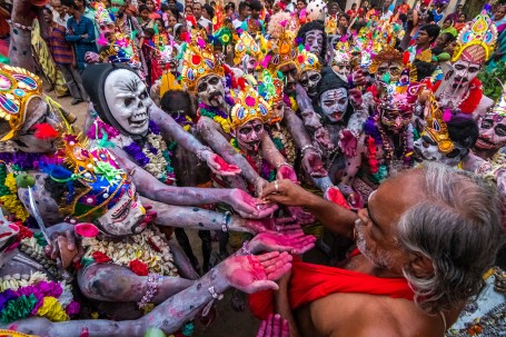 Colourful Gajan Festival